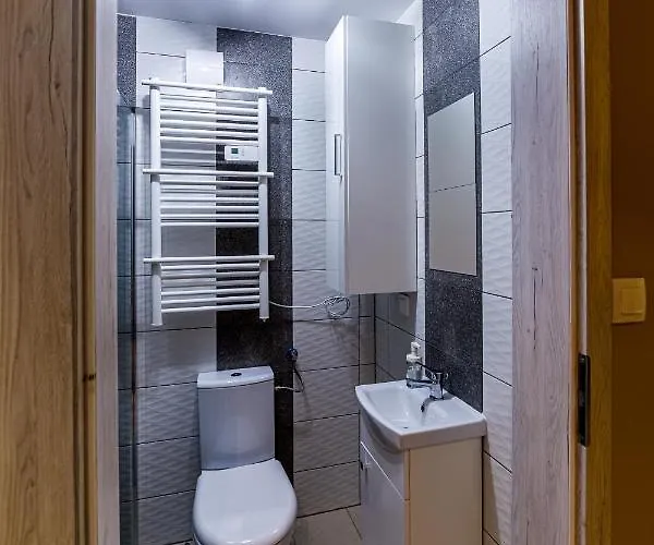 Campingplads W Zaciszu Gomolnika *